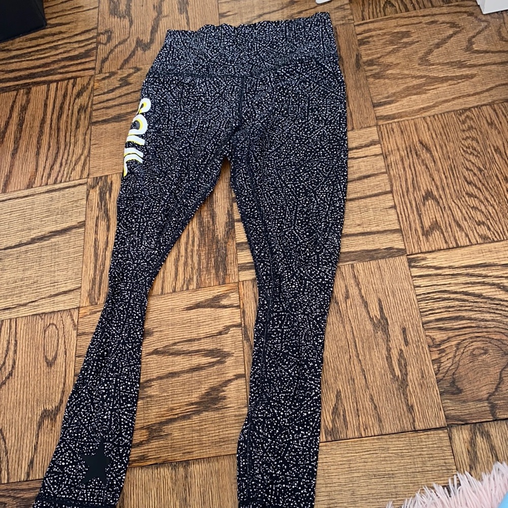 Soulcycle x lululemon leggings size 6
